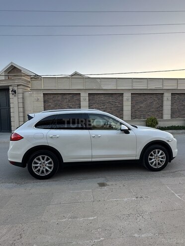 Porsche Cayenne-7