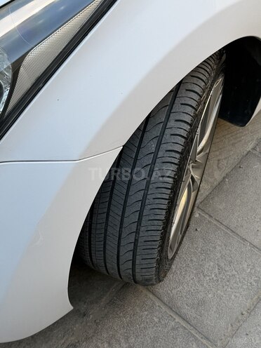 Hyundai Avante-7