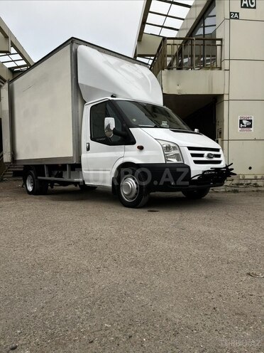 Ford Transit-1