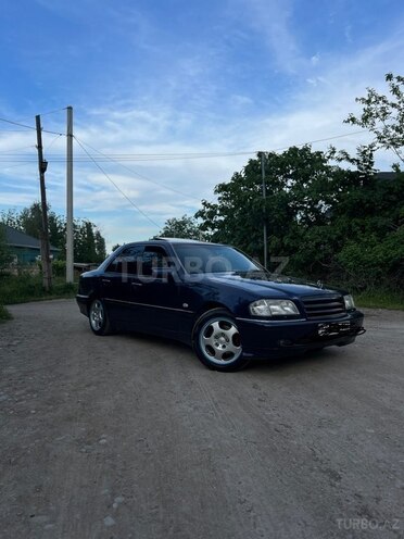Mercedes C 240-1