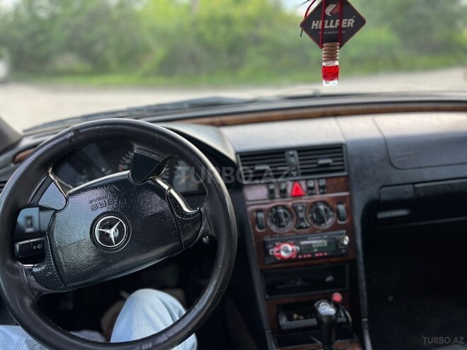 Mercedes C 240-10