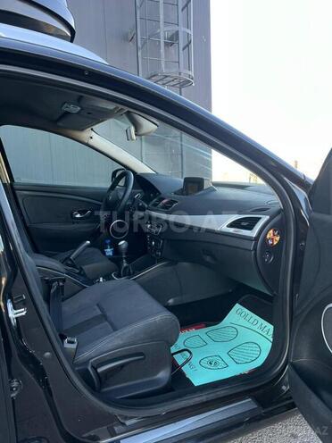 Renault Megane-6