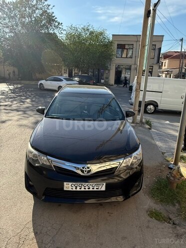 Toyota Camry-1