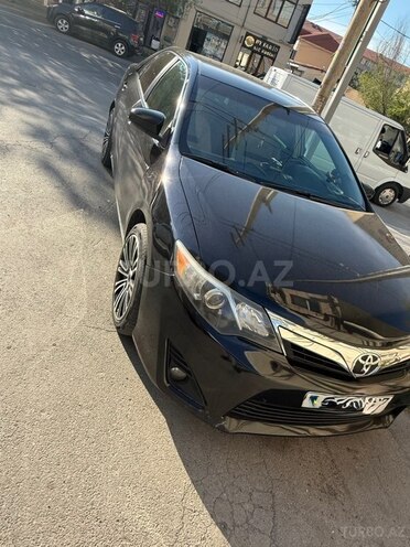 Toyota Camry-5