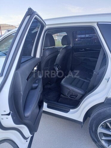 Kia Sorento-15