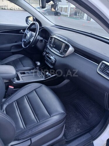 Kia Sorento-7