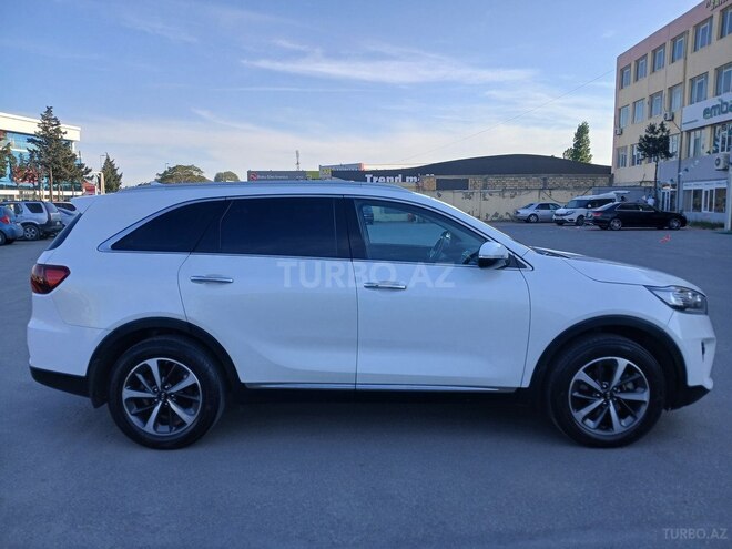 Kia Sorento-19