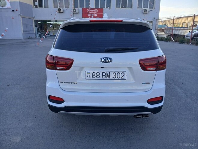 Kia Sorento-18