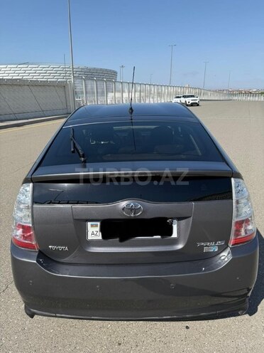 Toyota Prius-6