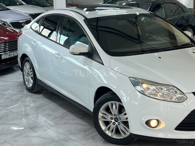 Ford Focus-13