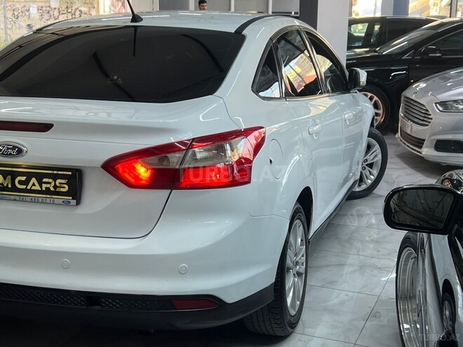 Ford Focus-15