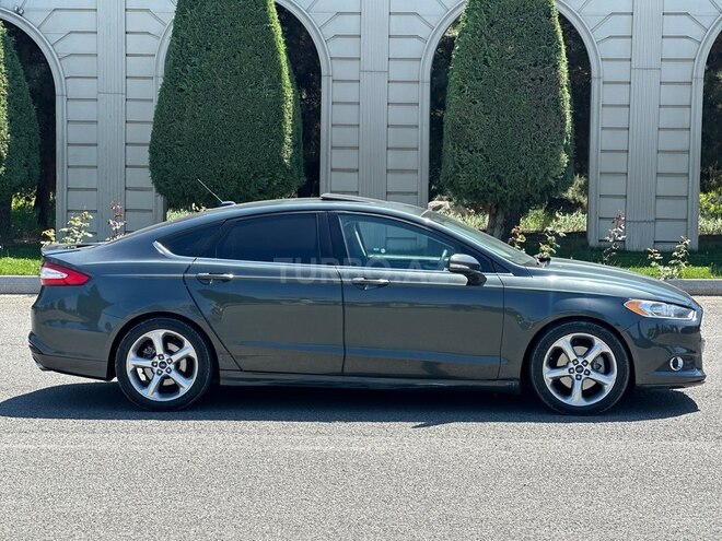 Ford Fusion (North America)-4