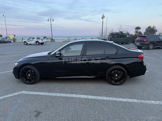 BMW 330-19