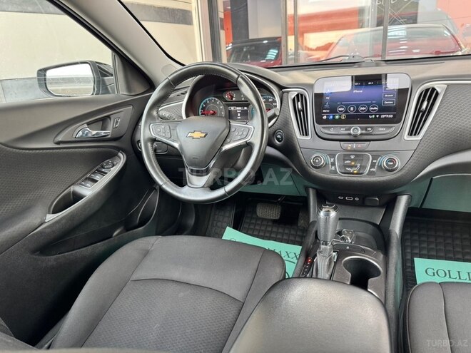 Chevrolet Malibu-24