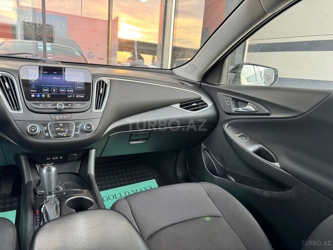 Chevrolet Malibu-23