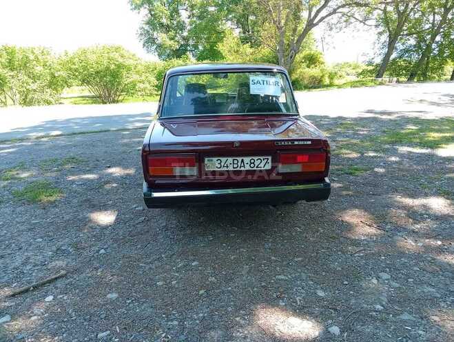 LADA (VAZ) 2107-2