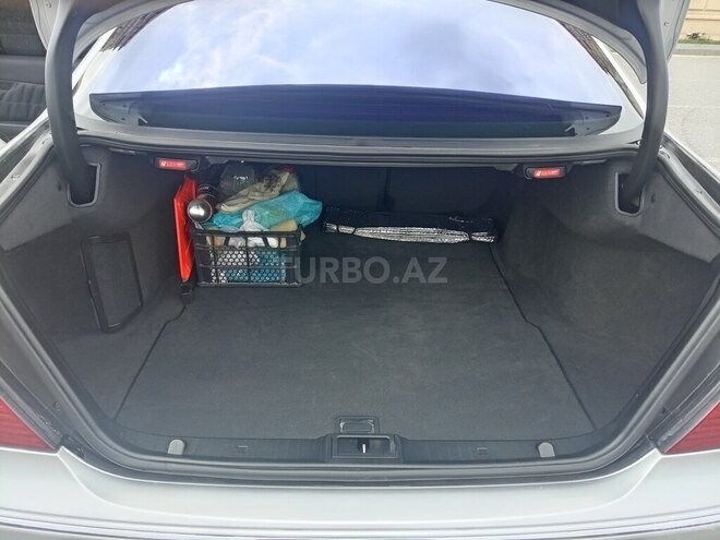 Mercedes E 240-3