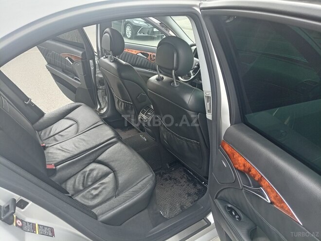 Mercedes E 240-7