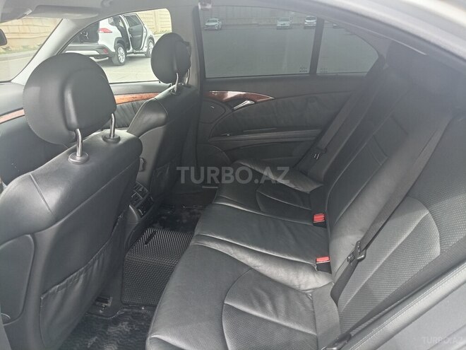 Mercedes E 240-9