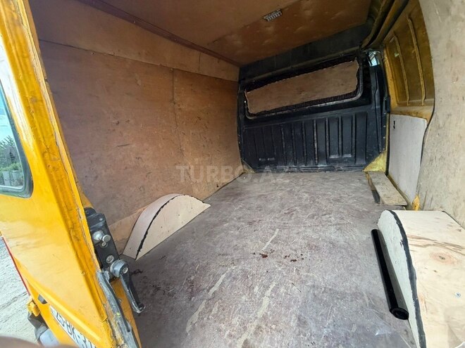 Ford Transit-7