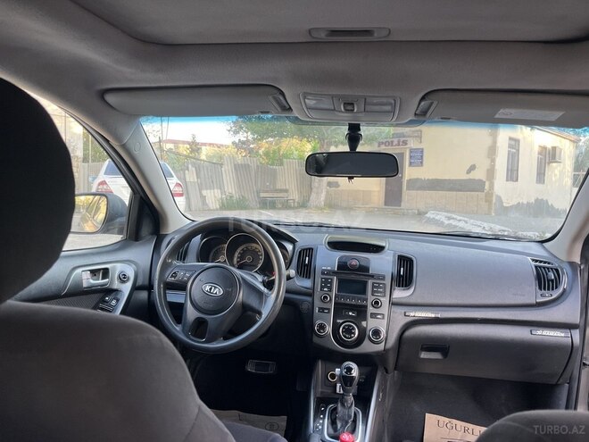 Kia Cerato-4