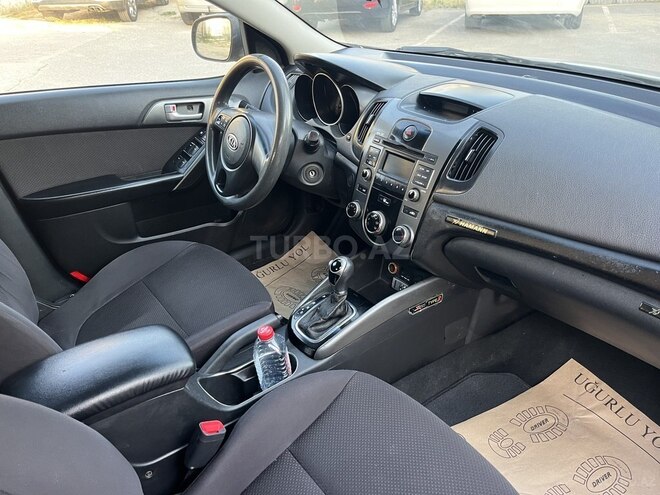 Kia Cerato-6
