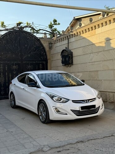 Hyundai Avante-3