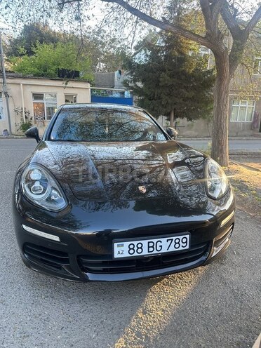 Porsche Panamera 4S Executive-1