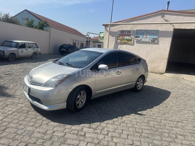 Toyota Prius-2