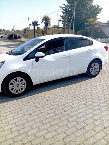 Kia Rio-2