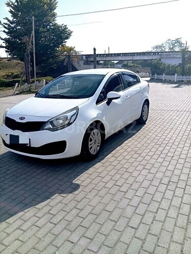 Kia Rio-1