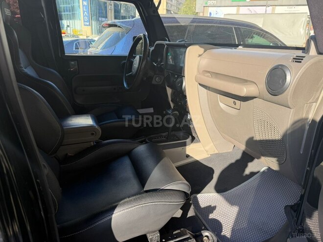 Jeep Wrangler-5