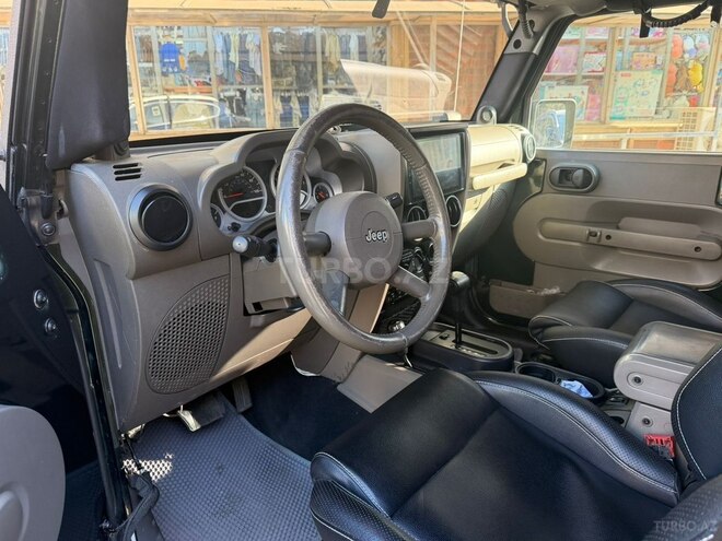 Jeep Wrangler-8