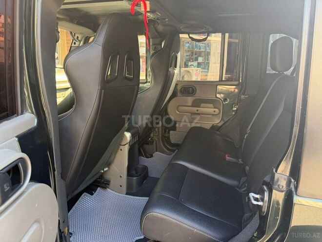 Jeep Wrangler-6