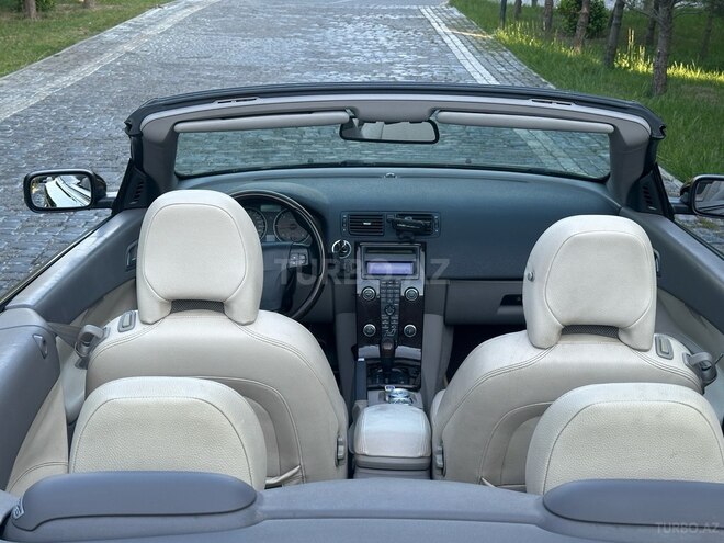 Volvo C70-16