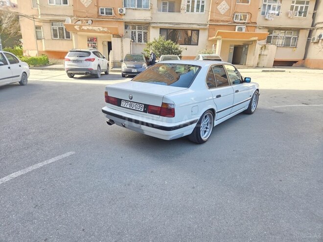 BMW 525-8