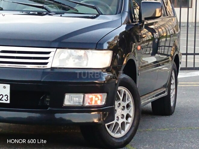 Mitsubishi Chariot-5