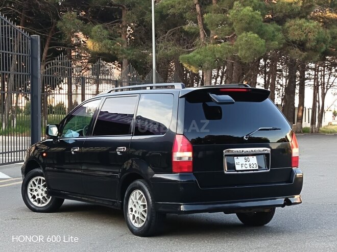 Mitsubishi Chariot-9