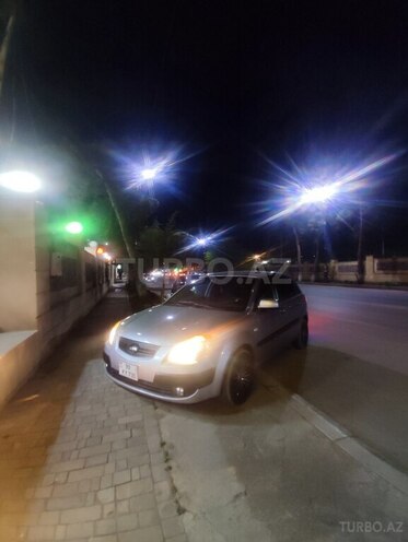 Kia Rio-8