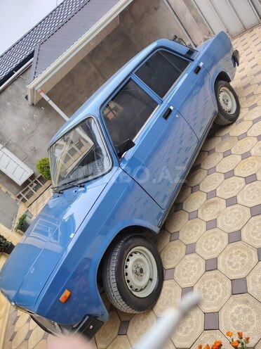 LADA (VAZ) 2107-4