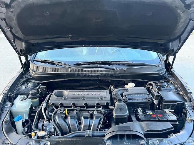 Hyundai Sonata-8