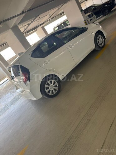Toyota Aqua-2