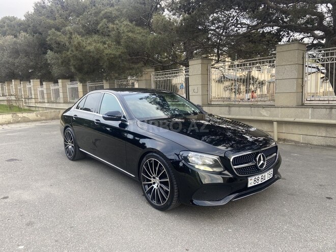 Mercedes E 200 d-3