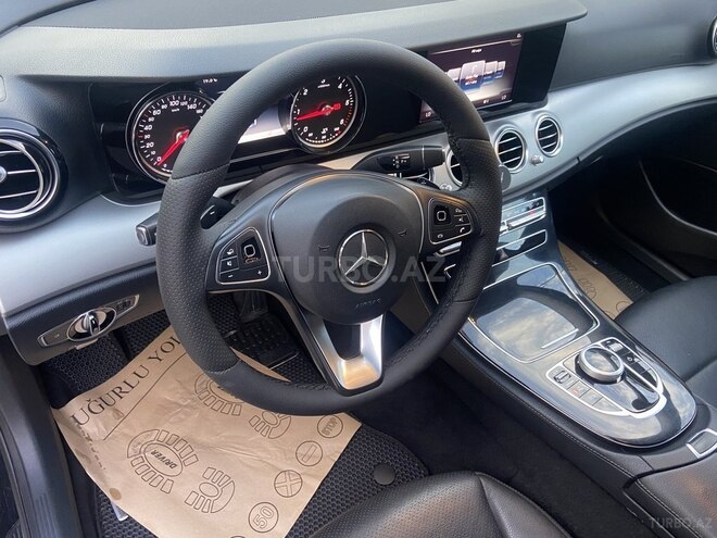 Mercedes E 200 d-15