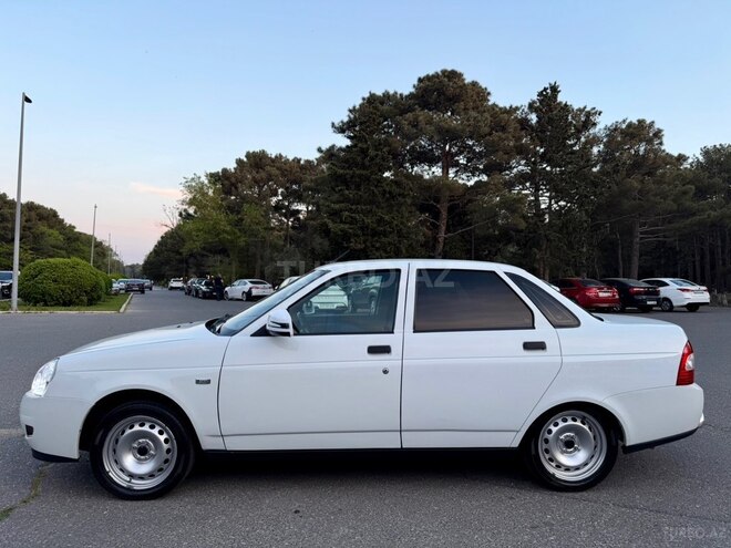 LADA (VAZ) Priora-10