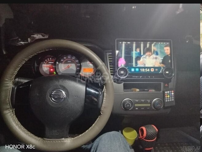 Nissan Tiida-8