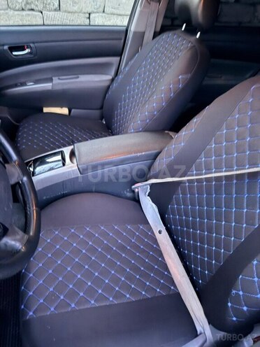 Toyota Prius-8