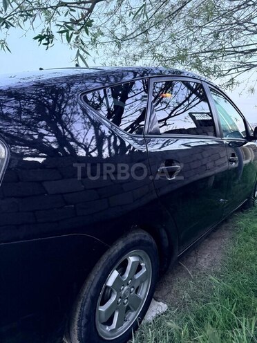 Toyota Prius-10