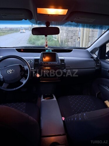 Toyota Prius-6