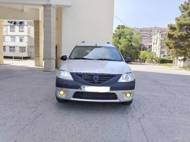 Dacia Logan-1